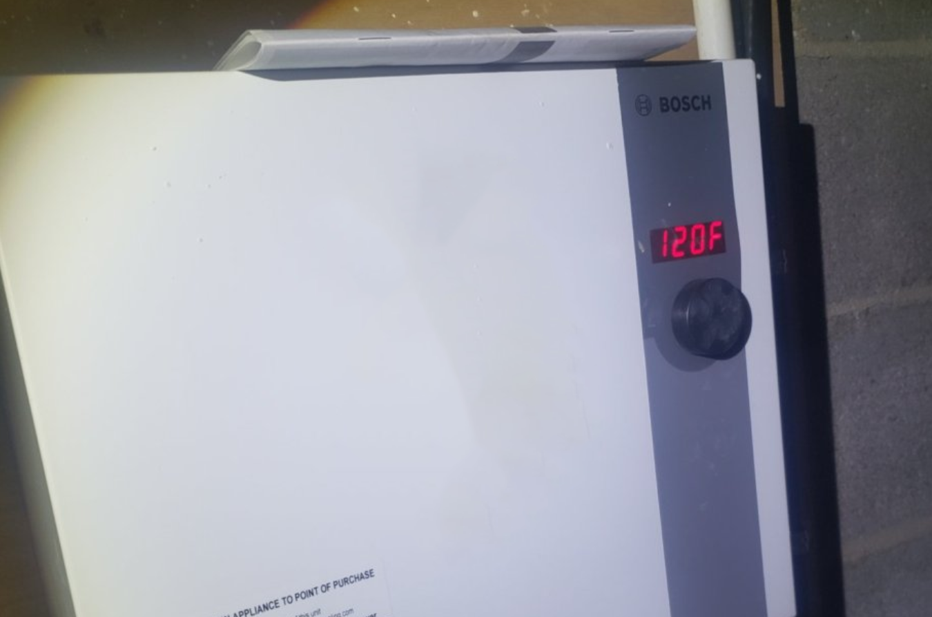 bosch heater with a temperature 7 segment LED set to 120F